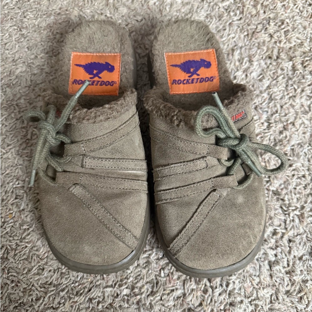 Rocket Dog Olive Suede Slip-On Shoes